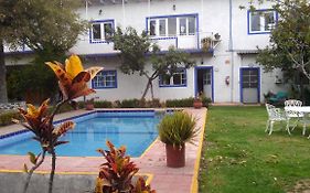 Hotel Elohim by Rotamundos